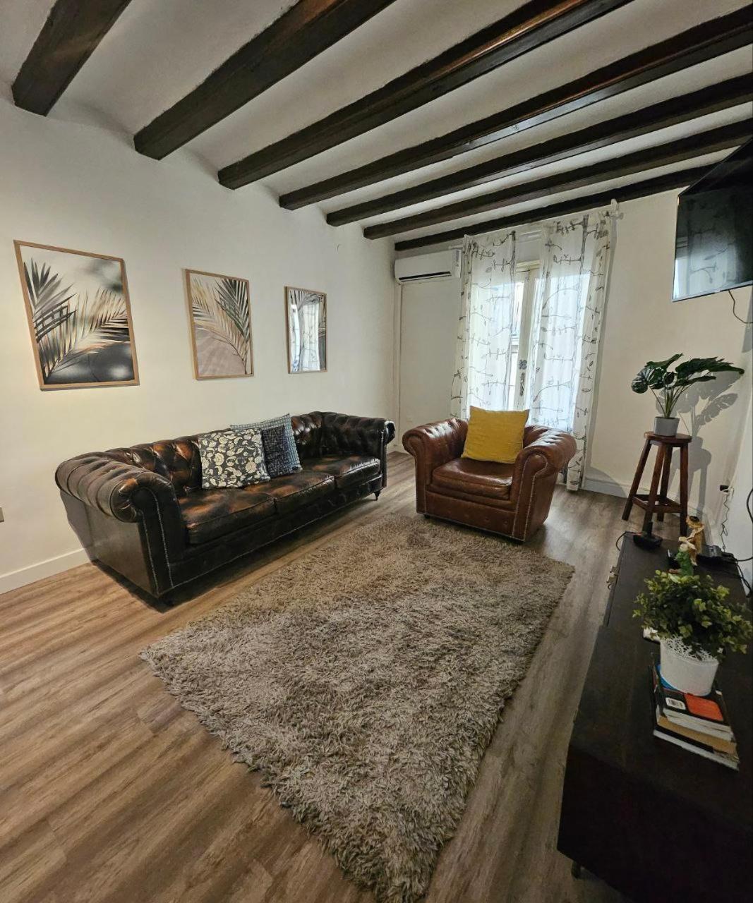 Family Flat Near Ramblas Bcn 5 Rooms Barcellona Esterno foto