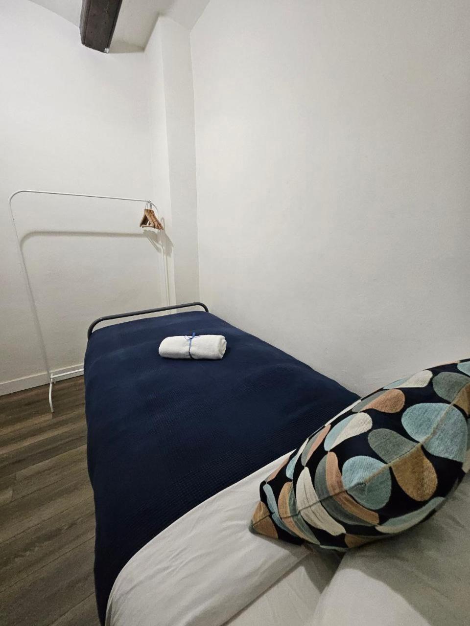 Family Flat Near Ramblas Bcn 5 Rooms Barcellona Esterno foto